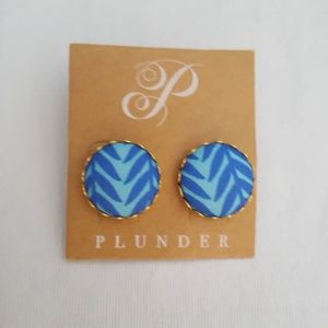 Plunder Regan earrings new with box